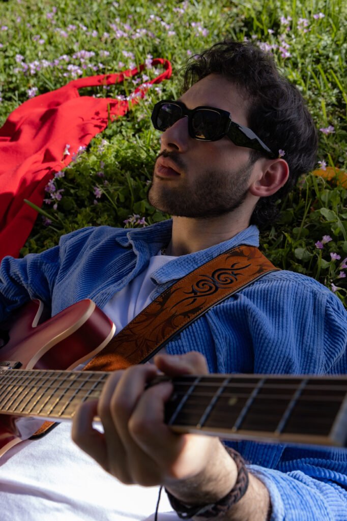 bal-682x1024 Artistas